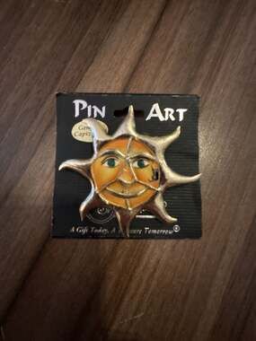Pin Art Genuine Capiz Sun Face Pin Brooch